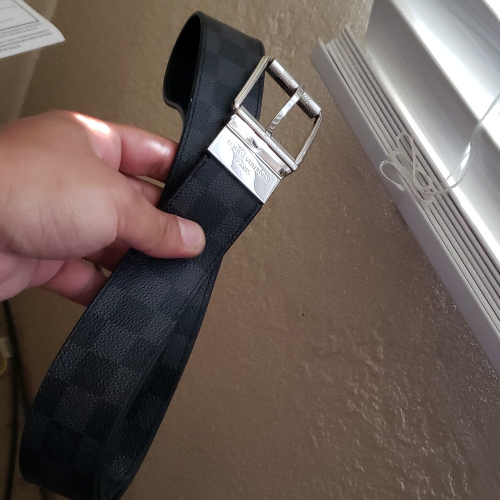 Mens *USED authentic damier Louis Vuitton belt